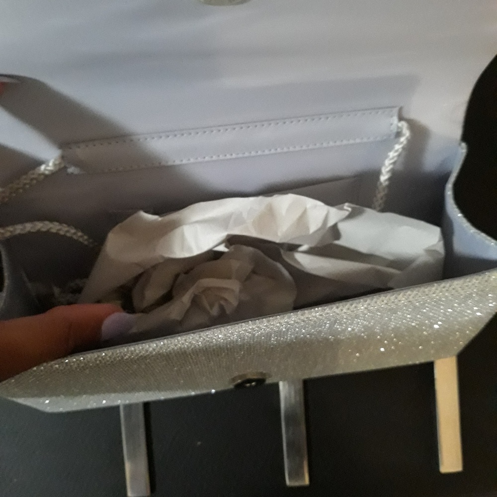 Purse - Picture 3 of 3